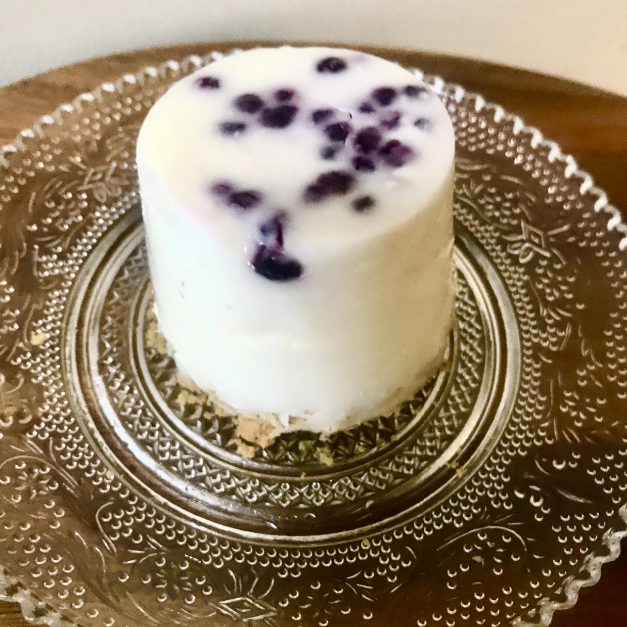  裏ワザスイーツ♡ カップのヨーグルトを使ったレアチーズケーキの簡単レシピ 