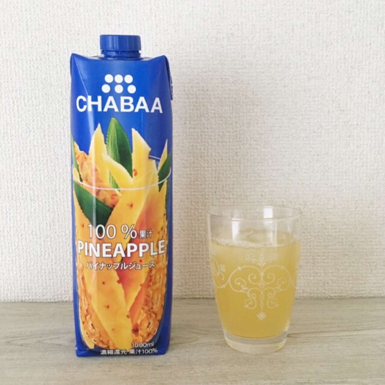  「スイカジュース」が大人気のCHABAAのパイナップルジュースを発見！さっそく飲んでみた！ 