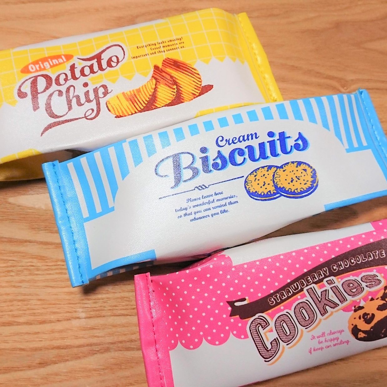  【ダイソー】「お菓子パッケージペンケース」が爆誕！ポテチ、クッキー、ビスケット…どれも可愛すぎる～♡ 