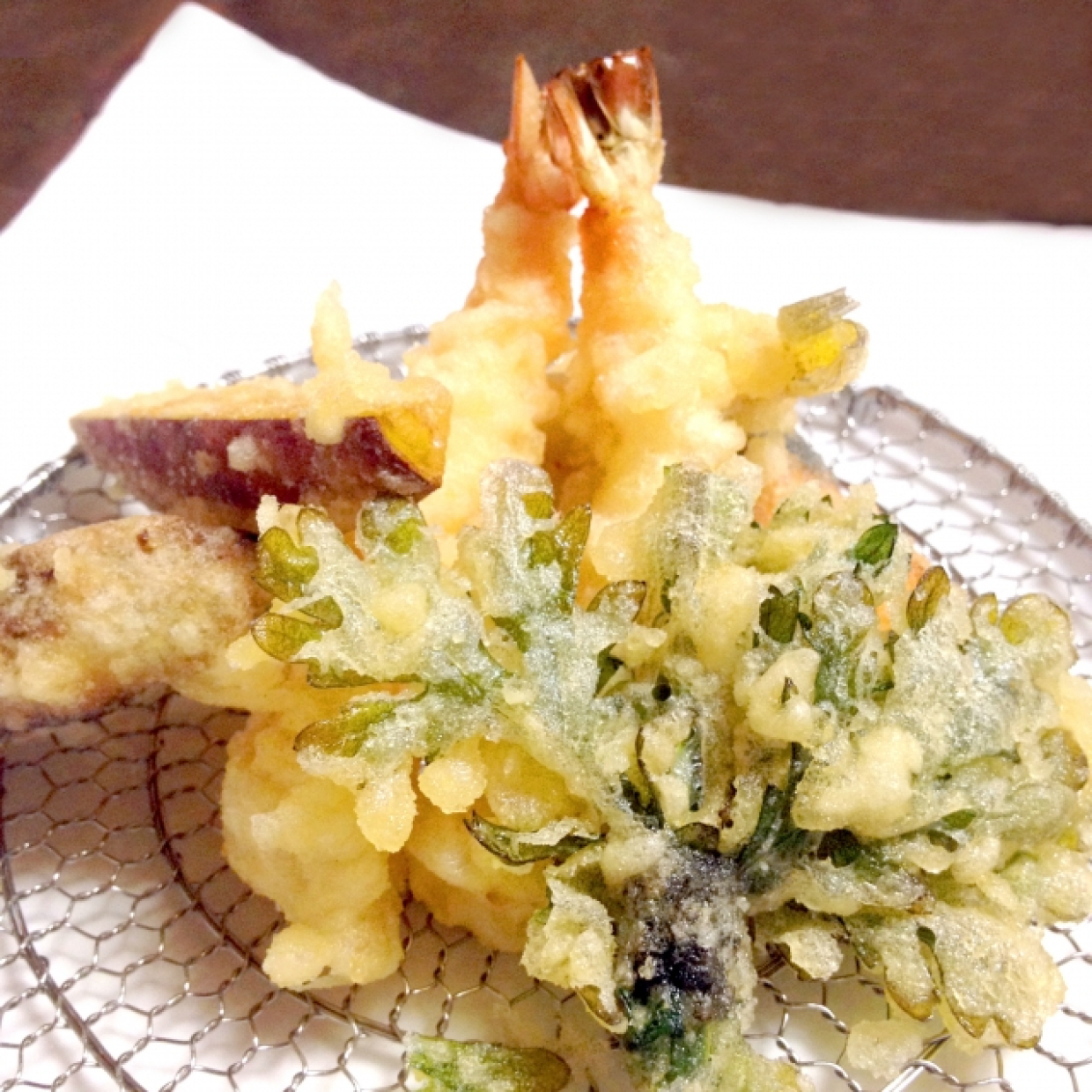  【料理の裏ワザ】シナシナになった天ぷらをサックサクにする方法とは！？ 