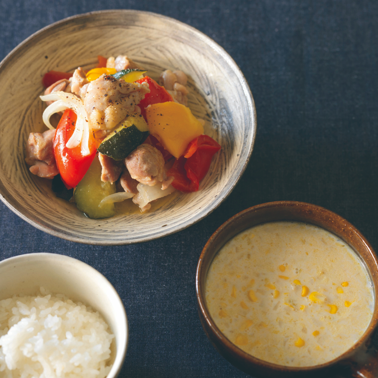  【料理家・飛田和緒さんの一汁一菜】夏の野菜を鶏と合わせてさっぱりと！夏の名残を楽しむレシピ3選 