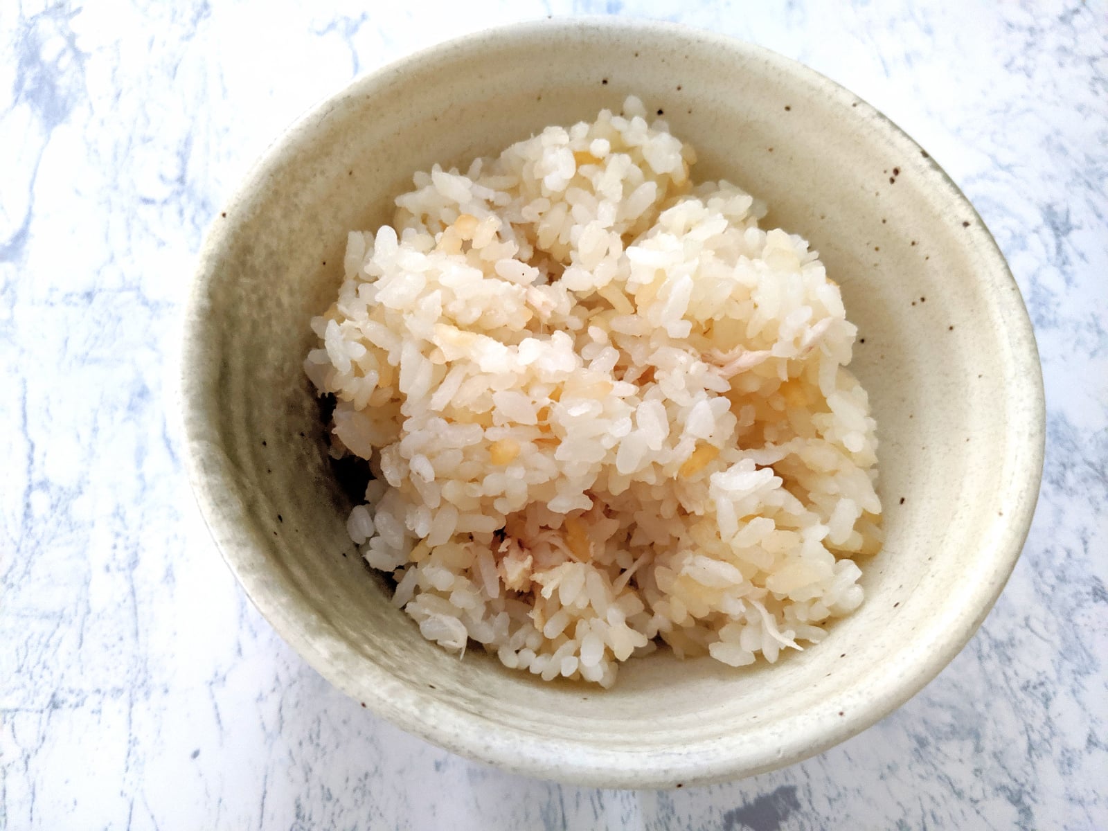 ズボラ飯 鍋キューブ を炊飯器に入れて ポチッ 超簡単な炊き込みご飯がウマ過ぎる