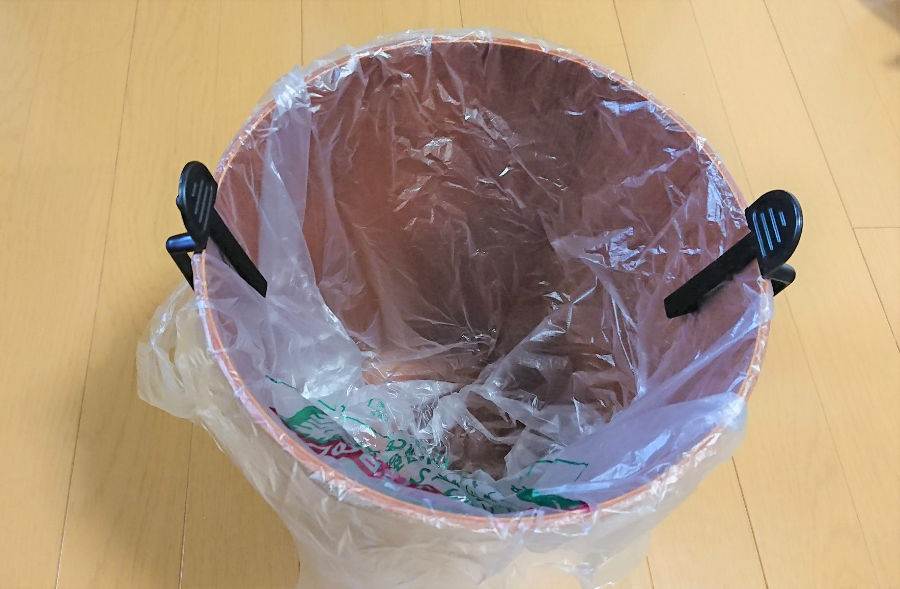 ◇高品質 ゴミ袋 固定 クリップ ズレ防止 ゴミ箱 ゴミ袋ストッパー 滑りとめ キッチン