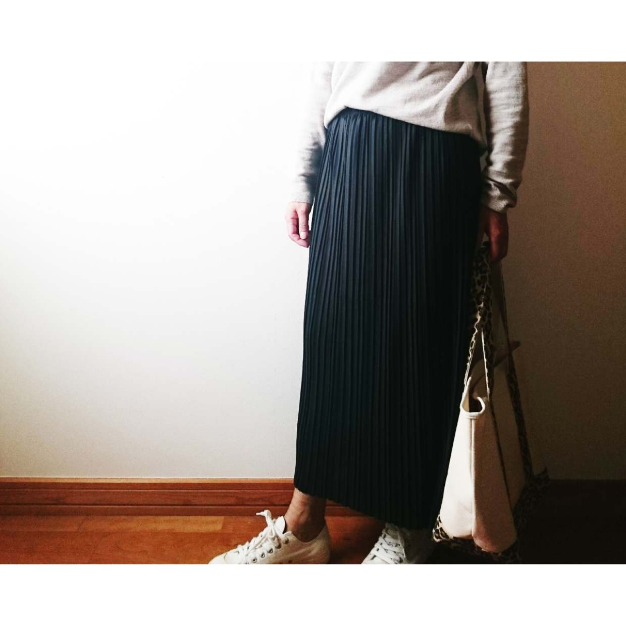  【ユニクロ】ペチコート付きのプリーツスカートが 2,990円→500円に値下げ中！今すぐお店へ急げ！ 