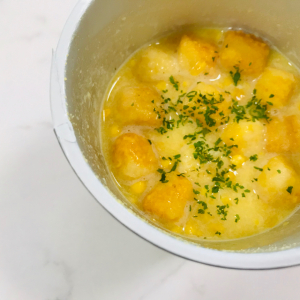 【リュウジさんレシピ】市販のカップスープが大変身！「半熟とろとろ卵ポタージュ」を実際に作ってみた！