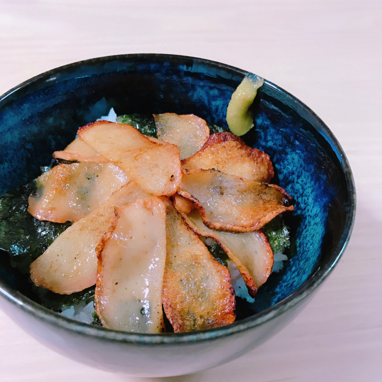  【Twitterで話題】たった50円で最強ご馳走メシ！山本ゆりさんの「究極のかまぼこ丼」を作ってみた 