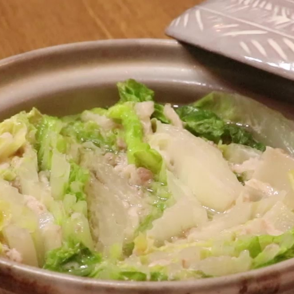  【ビジュアル系お鍋】白菜とバラ肉の「ミルフィーユ鍋」の正しい作り方！今さら聞けないおさらいレシピ 