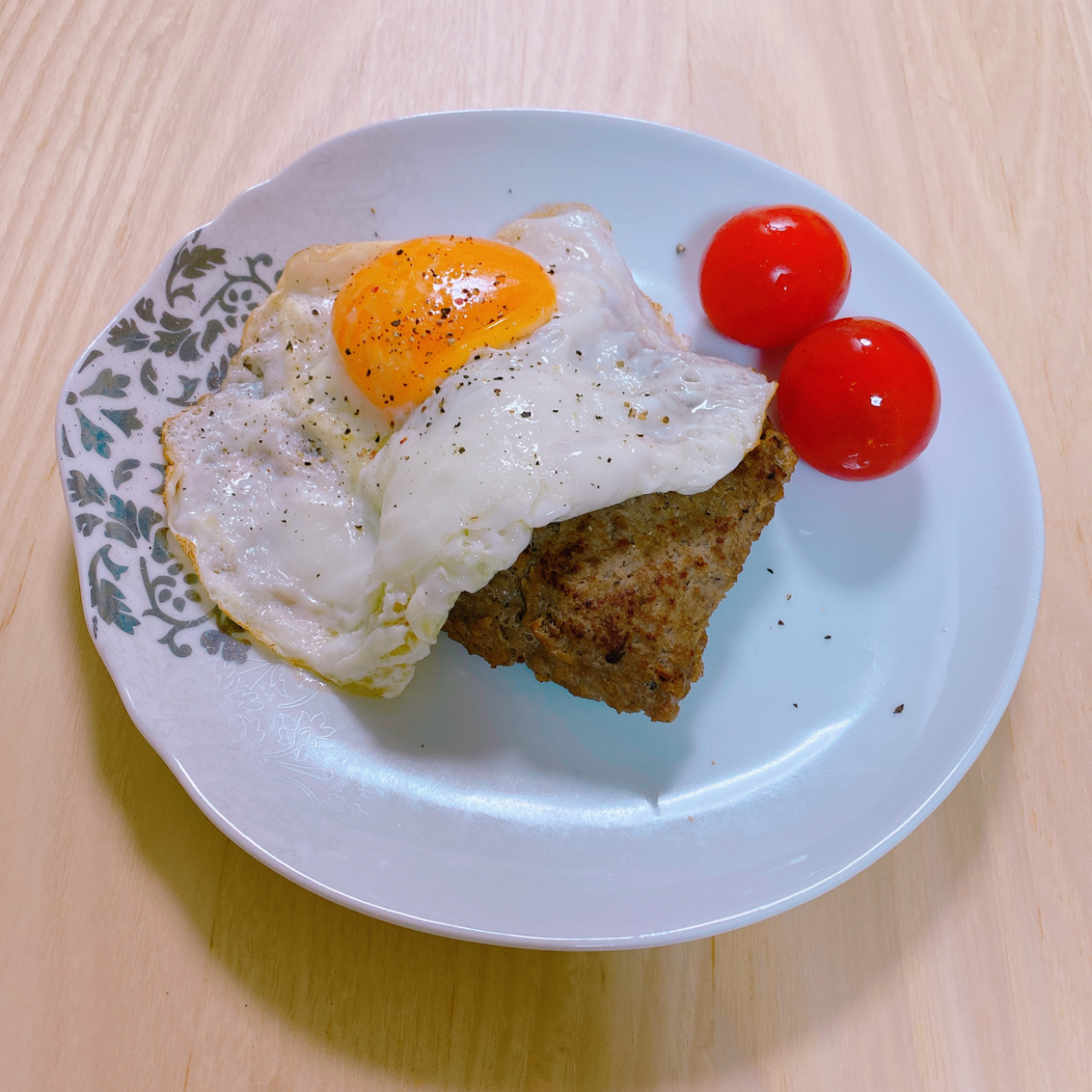  【テレビ番組のレシピをお試し】かりんとう(!?)とひき肉で作る「ハンバーグ」が柔らか食感で驚いた！ 