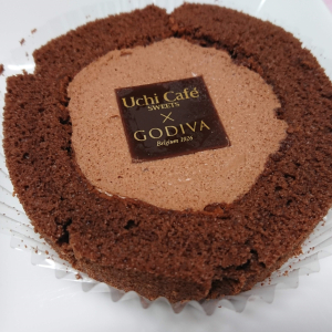 【ローソン】「ショコラロールケーキ」が待望の再販！2週間で約250万個売れた伝説のケーキが復活♡