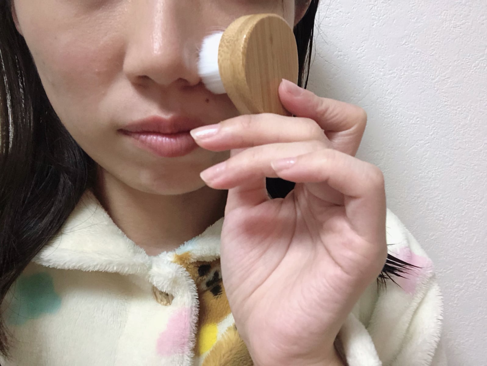 キャンドゥ なめらか洗顔ブラシがとっても気持ちいい 毛穴汚れにも