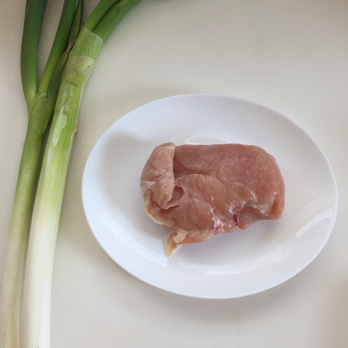 栄養満点 長ネギたっぷりの 鶏胸肉のネギまみれ が簡単で美味しい