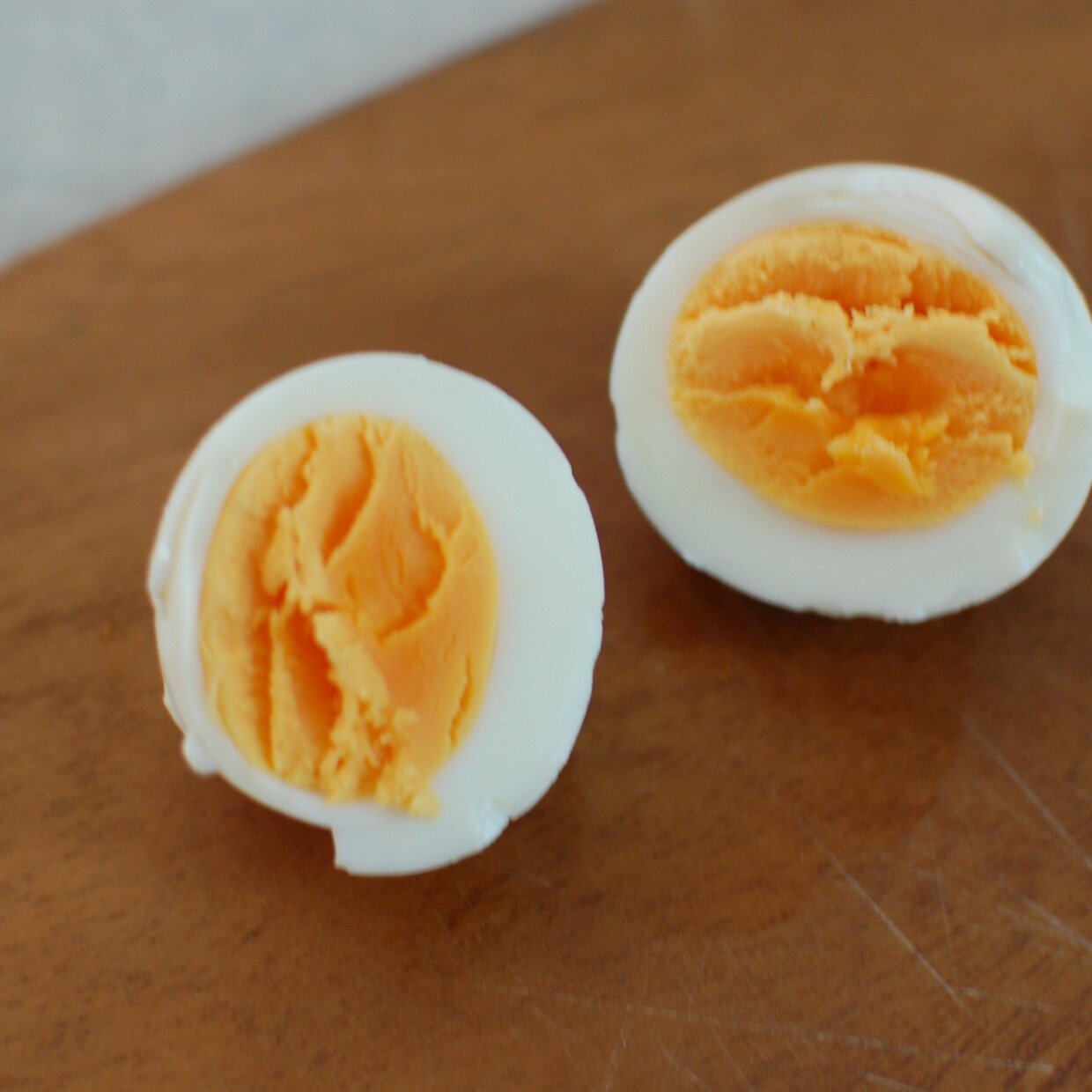  【料理の裏ワザ】電子レンジでゆで卵が作れる！？答えはYES！爆発させずに加熱する方法 
