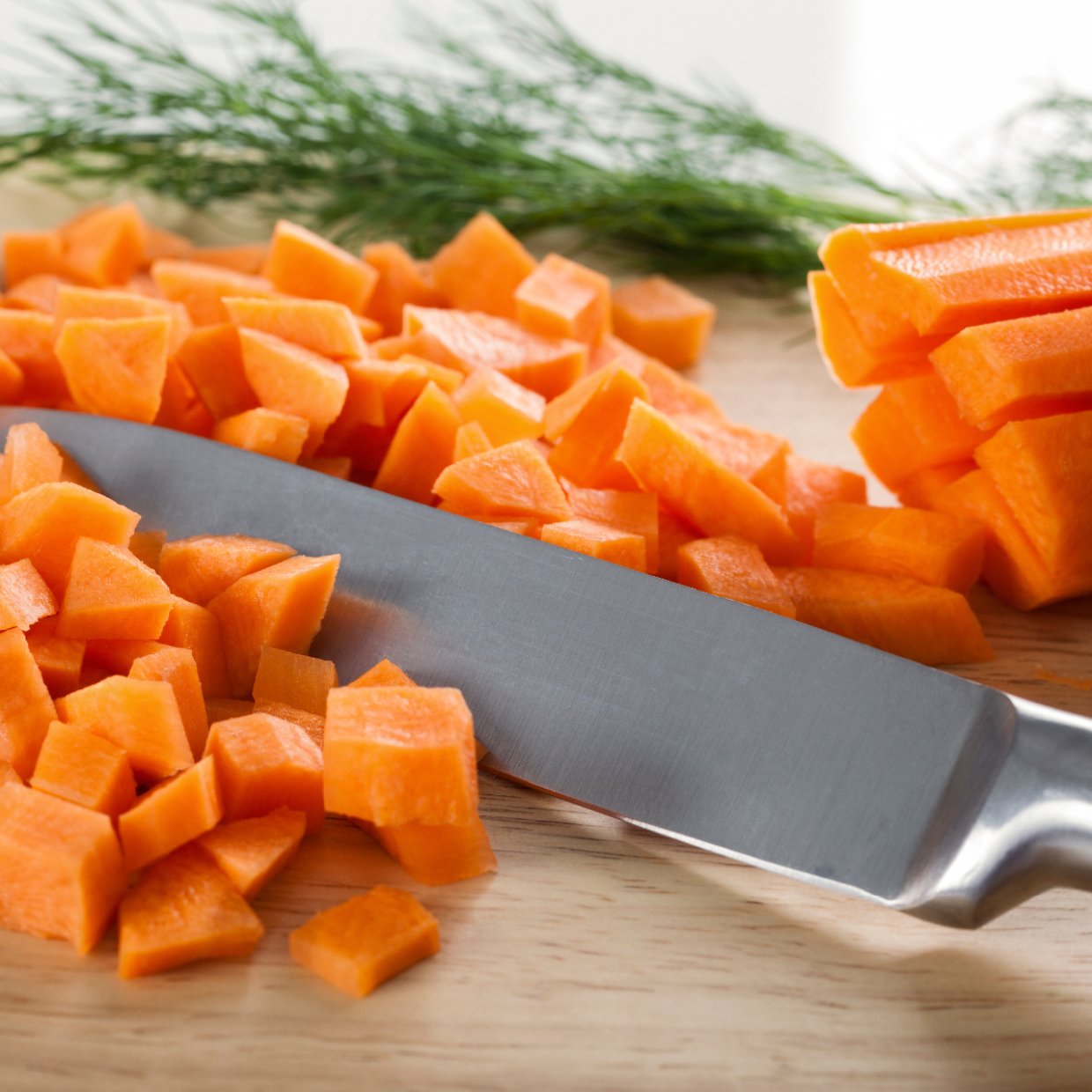 時間を貯める「プチ調理」。 野菜を切るときの一工夫で明日の自分が楽になる！ 