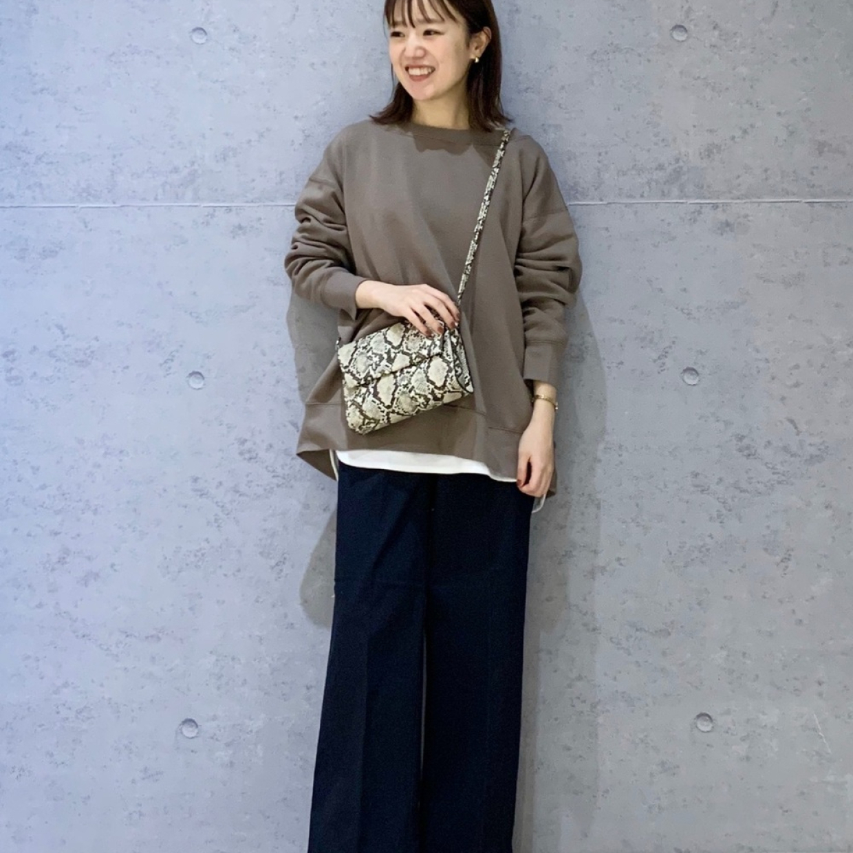 スウェット がパジャマに見える おさえておきたいポイント 失敗しらずのコーデ