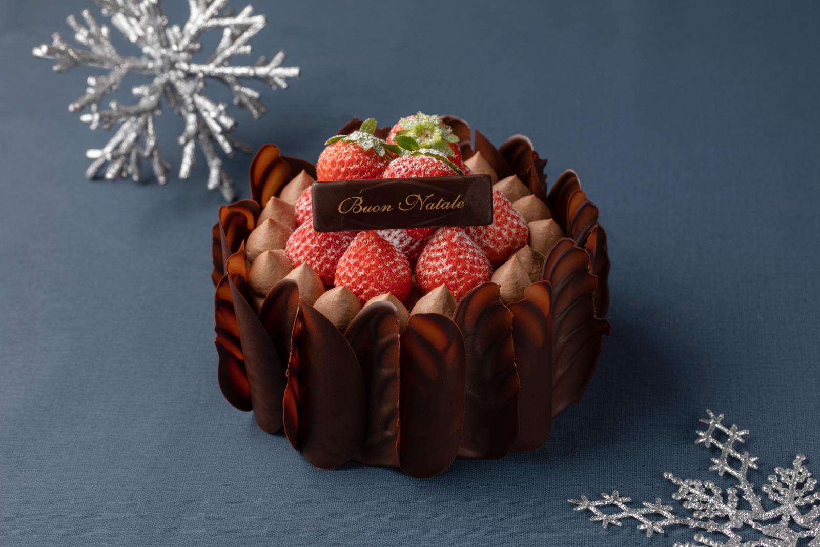 今年はお家でちょっと贅沢に 1万円以下のラグジュアリークリスマスケーキ５選 宅配可能なケーキも