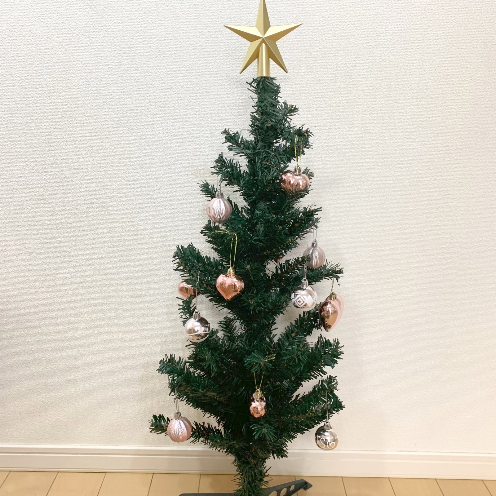 ダイソー「クリスマスツリー」（ピンク）