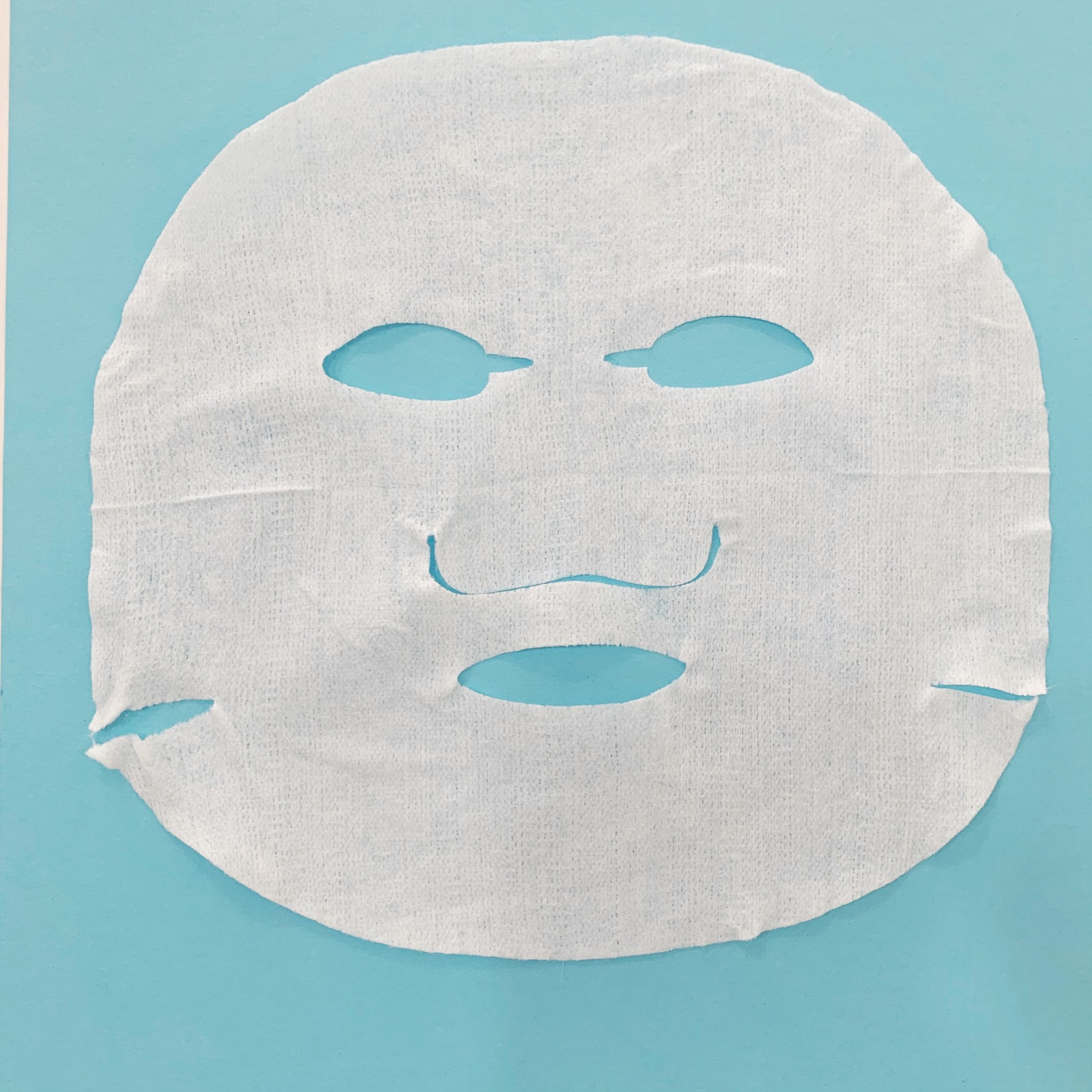 グライド・エンタープライズ「ルルルンプレシャス　RED」マスクの形状