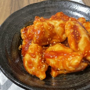 ダイエットにぴったり！ヘルシーな鶏むね肉を使って揚げずに作る「韓国風甘辛チキン」がおいしずぎる