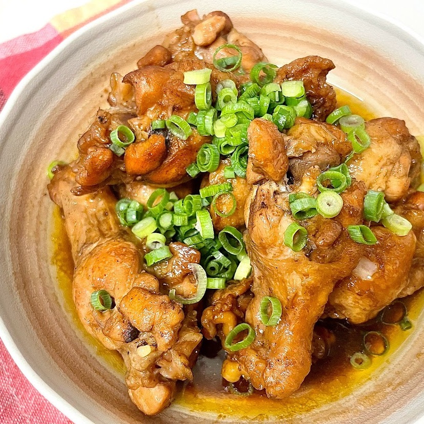  ウスターソースで簡単に作れる「鶏手羽元のさっぱり煮」 