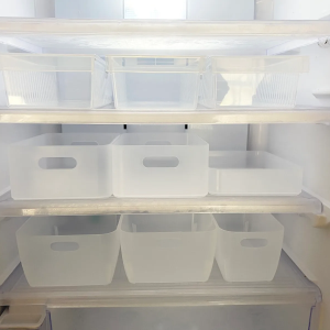 DAISO・Seria・CanDoの「冷蔵庫内収納につかえるボックス」サイズと使い勝手を徹底比較！
