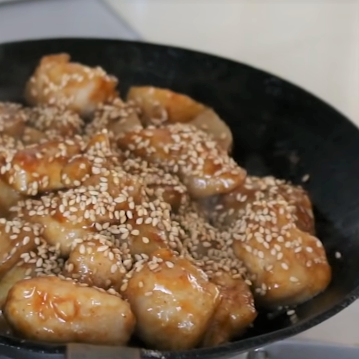  「鶏のささみと里芋の甘辛炒め」レシピ 