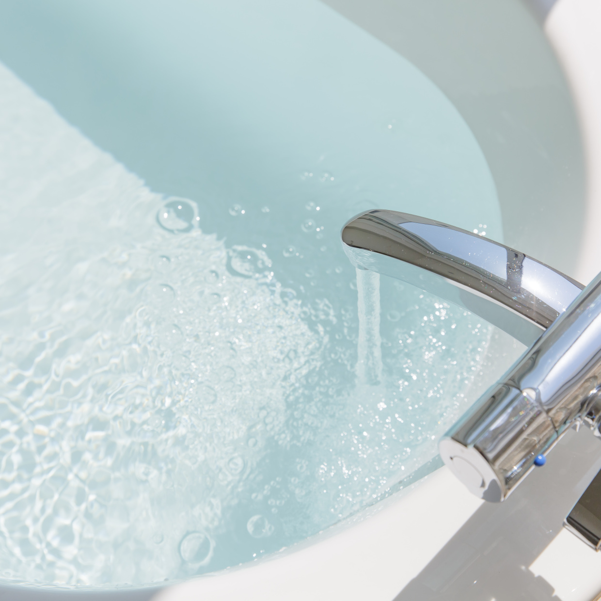  「風呂釜の汚れ」をごっそり落とす！“最もカンタン”な風呂釜掃除術 