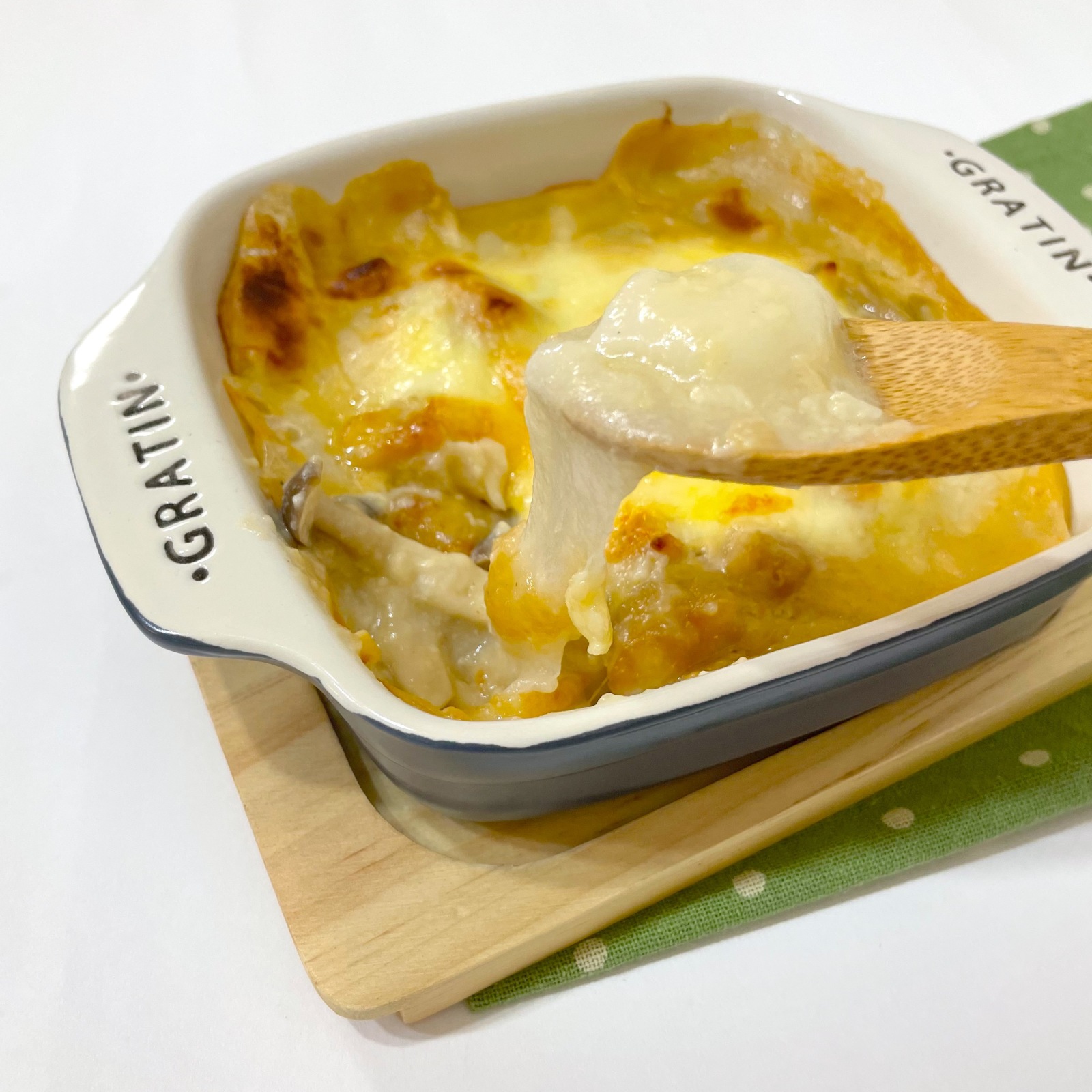 マルサンアイ公式レシピ「もち味噌チーズグラタン」