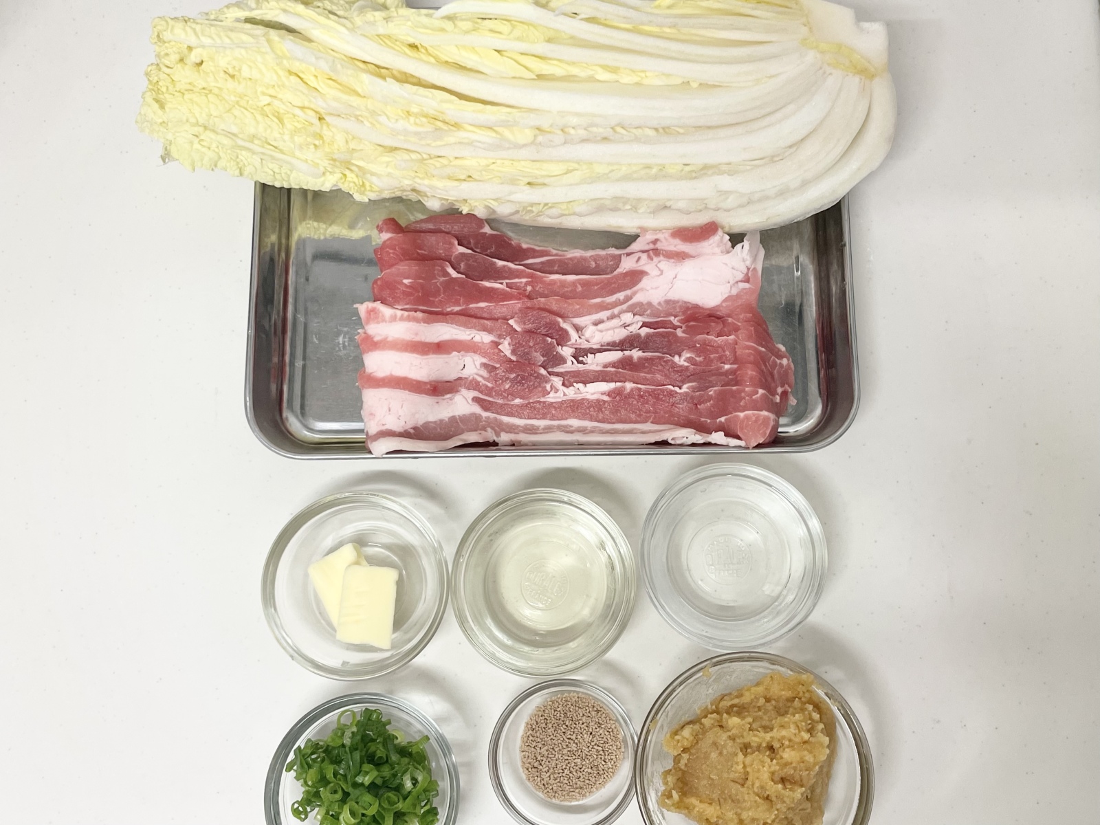 豚肉と白菜の濃厚味噌バター鍋