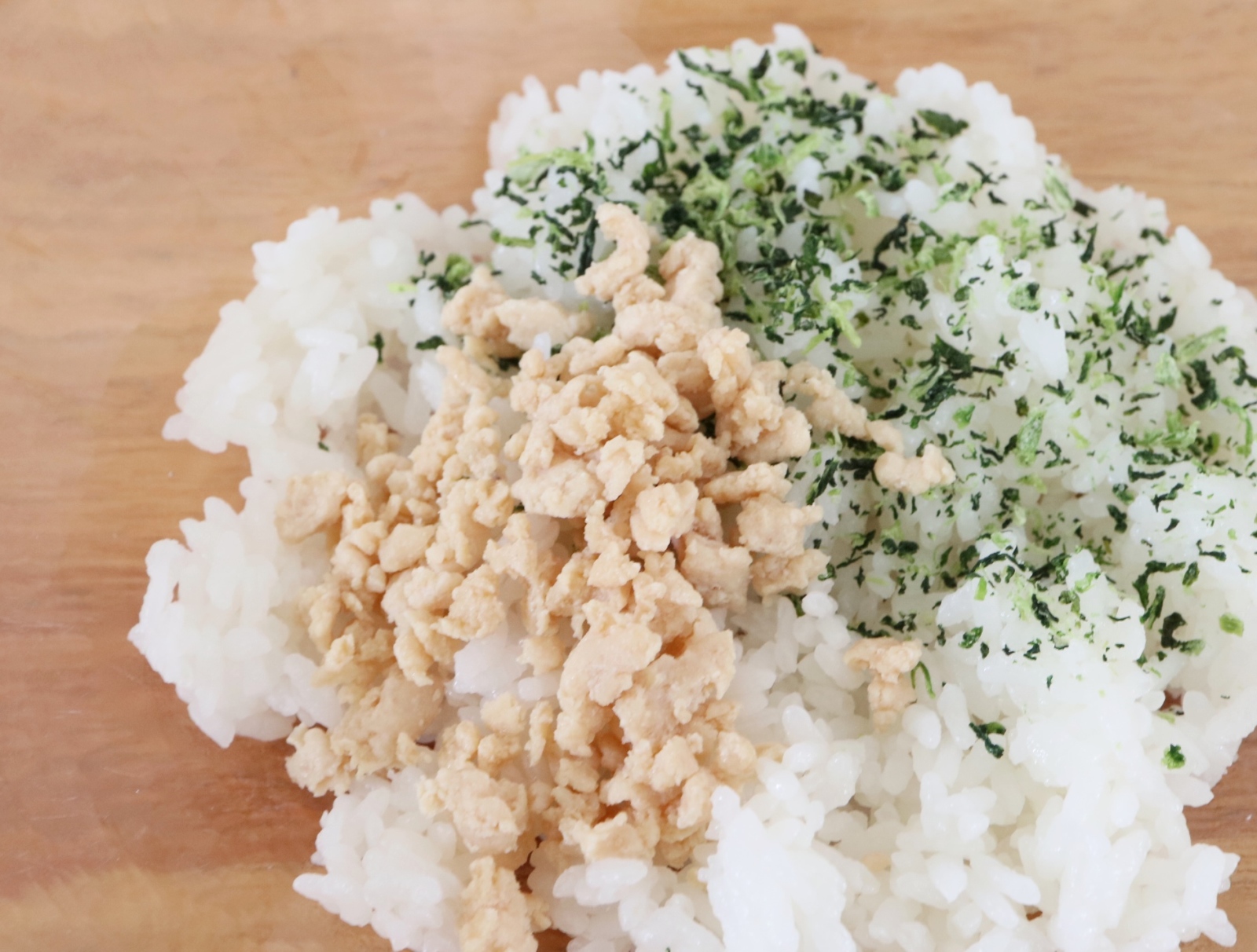三島の「ひろし」がおにぎりに大活躍！鶏ミンチと広島菜の相性ぴったりレシピ紹介