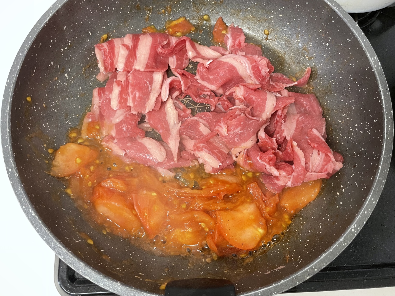 牛肉のトマトすき焼き風炒め