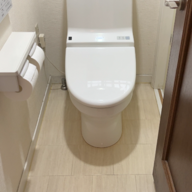  トイレの便器と床のスキマにたまる「尿の汚れ」をごっそり落とす“かんたん掃除術” 