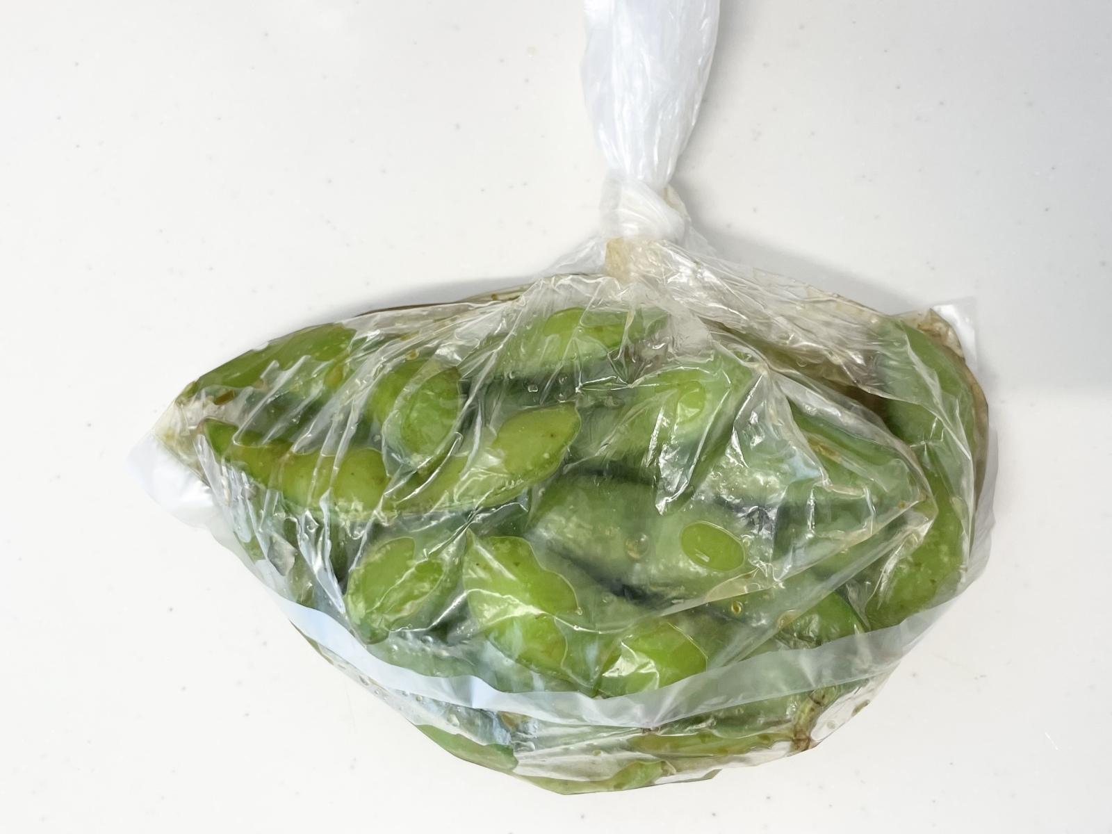「枝豆」をポリ袋に入れて漬けるだけ。食べるときに冷蔵庫から出すだけレシピ