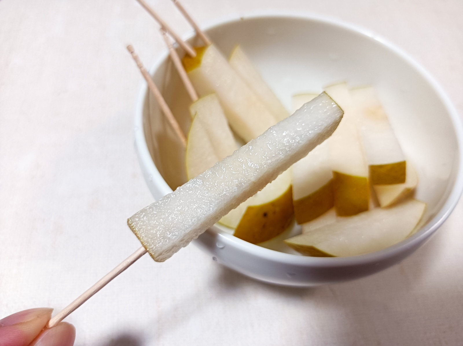 くし切りはもう古い?賢い”梨の切り方”