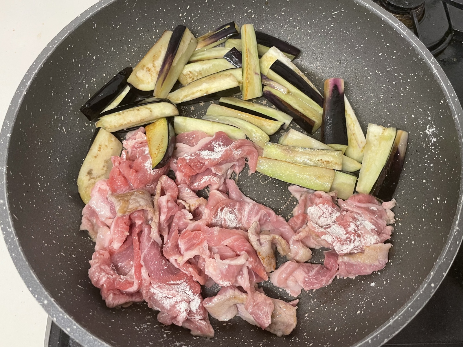 ナスと豚こま肉の味噌炒め