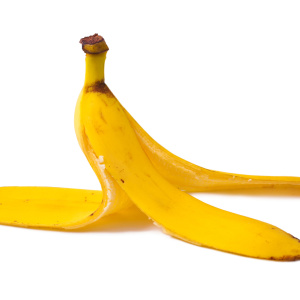 「バナナの皮」捨てる前に！知ってると得する“バナナの皮で磨くとピカピカになる意外なもの”とは
