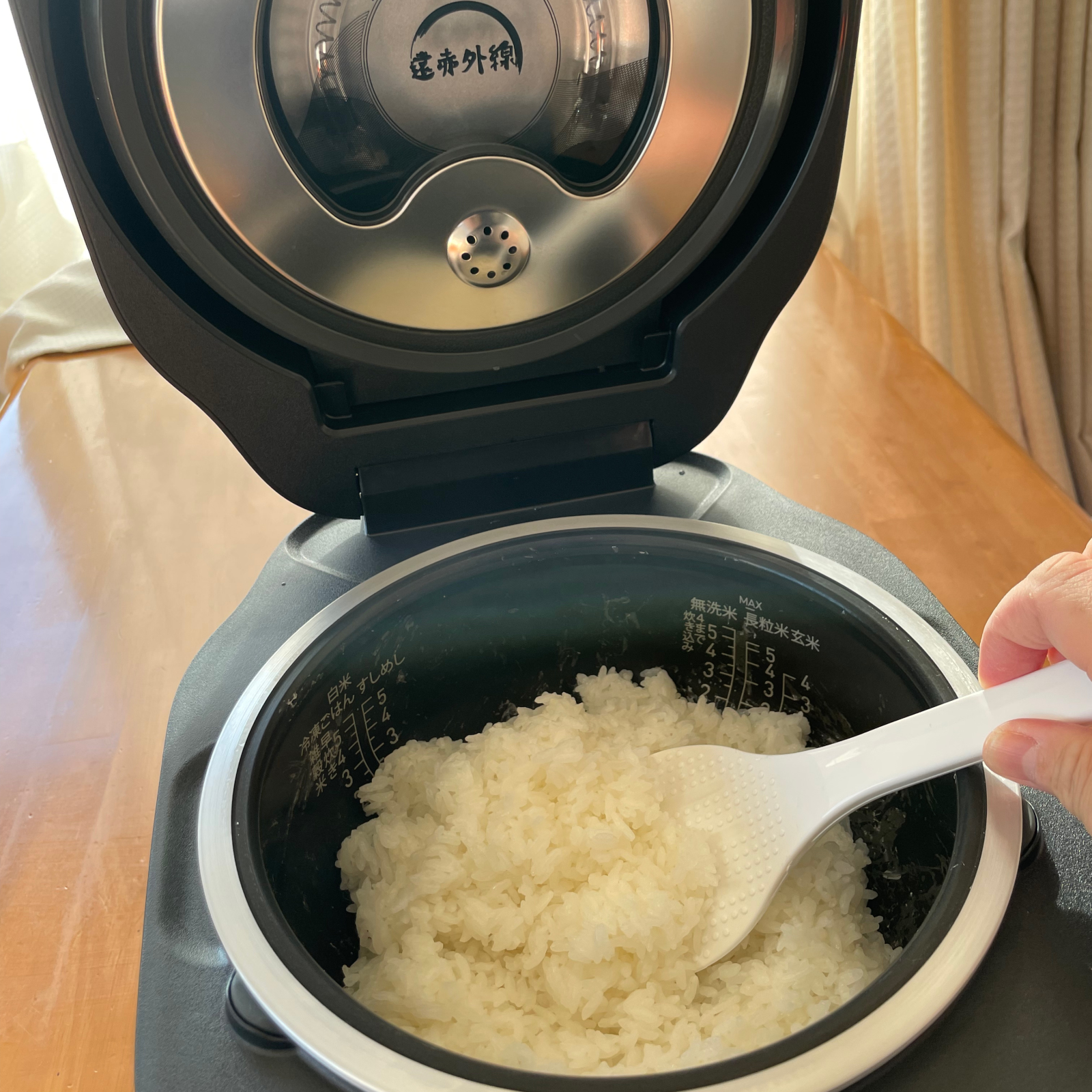 ティファールから“炊飯器”が登場!?「ふた」に遠赤外線機能をつけ