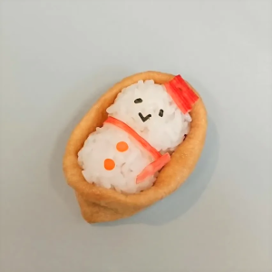 いつものいなり寿司を「かわいい雪だるま」にする方法。パーティー料理やお弁当に入れると子どもが喜ぶ！