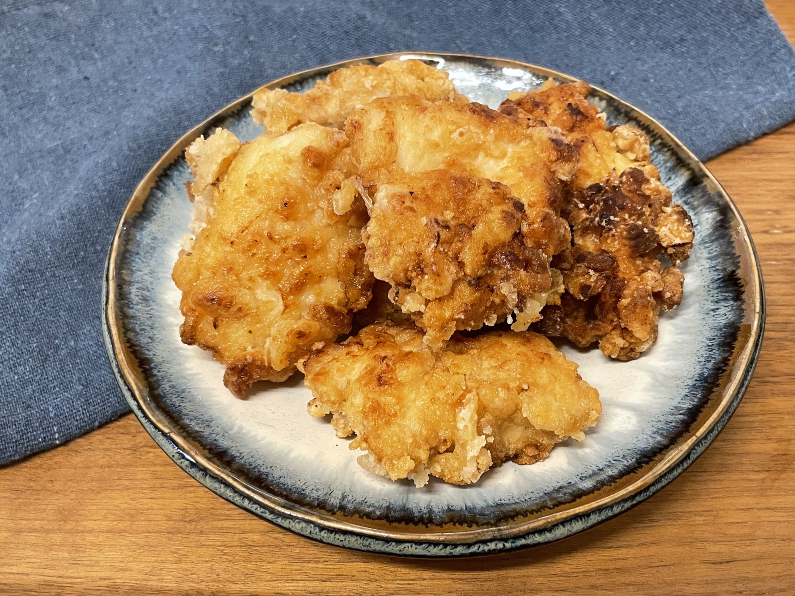 なかなか減らない「天かす」を使うとさらにおいしくなる!“みんな大好きな定番料理”とは
