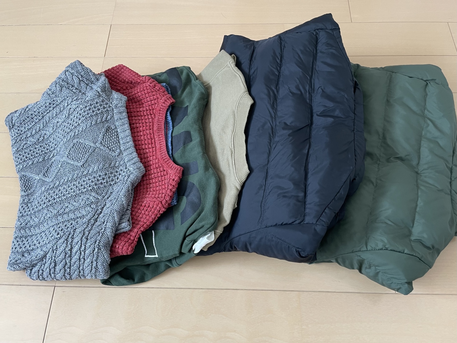 収納にかさばる冬物のアウター＆セーター