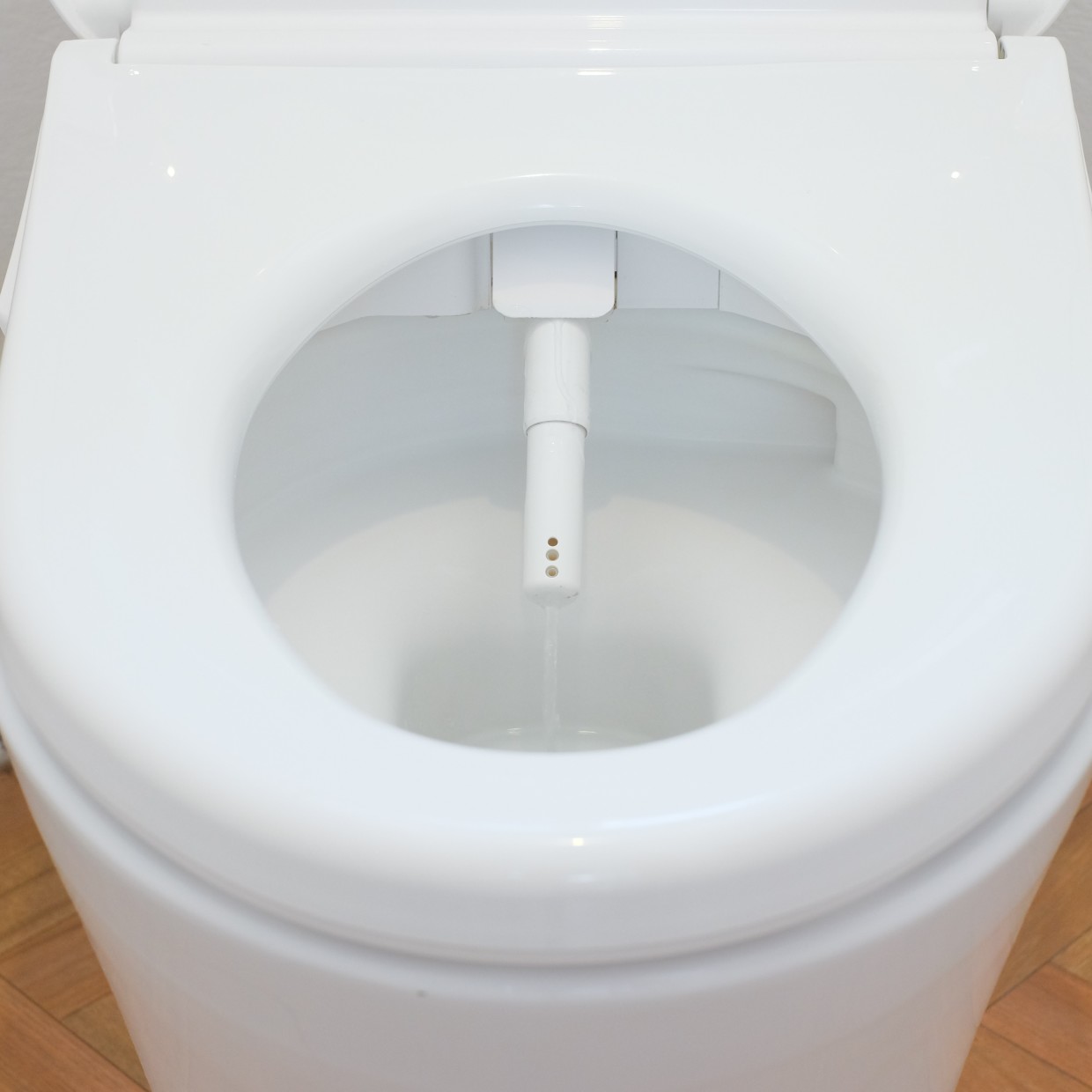  温水洗浄便座の「洗浄ノズル」洗ってますか…？掃除のプロから学ぶ“トイレの掃除術” 