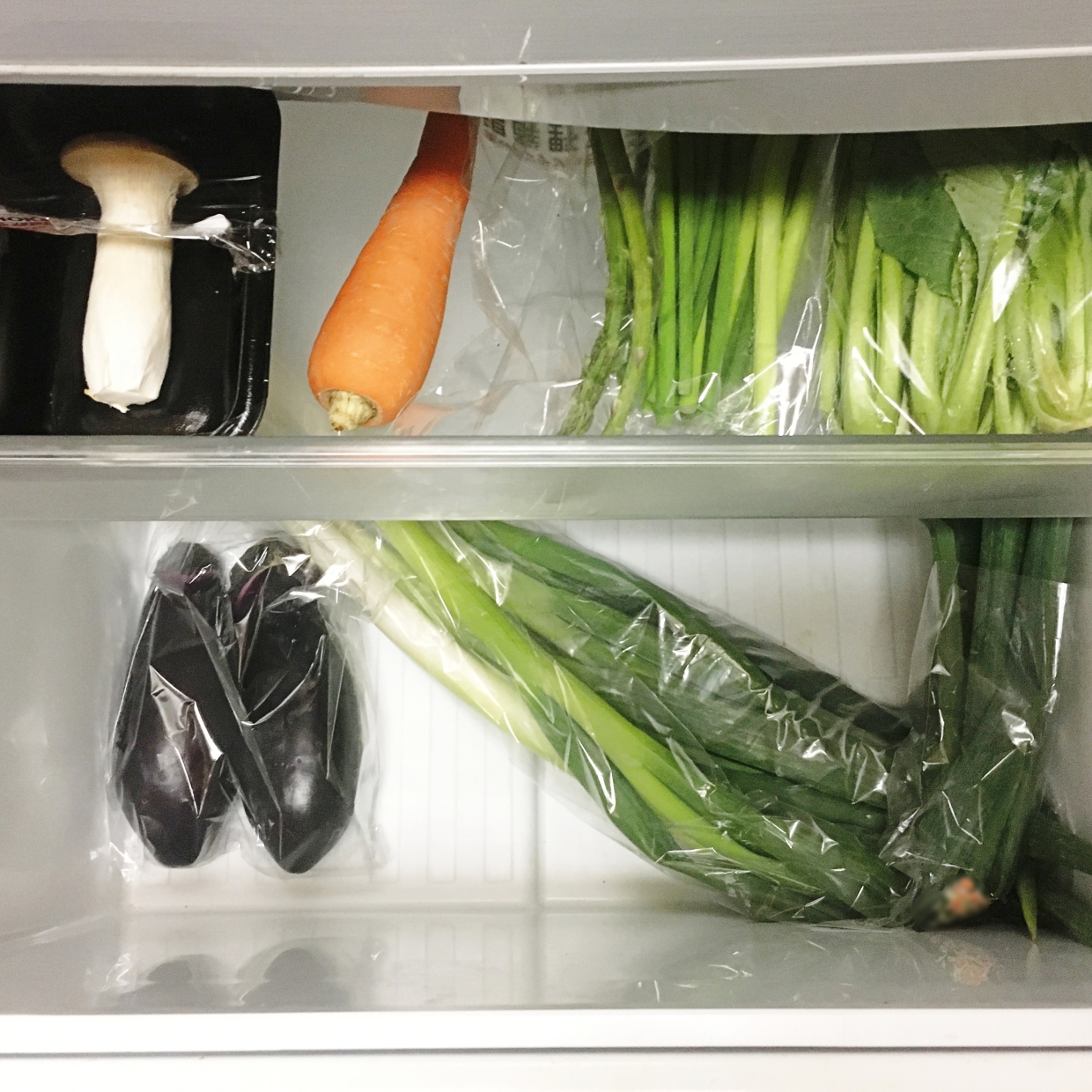 冷蔵庫の「野菜室」は想像以上に汚れている。見落としがちな“ゴミが溜まっている場所”とは？