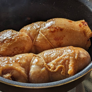 煮込まず作れる「鶏肉チャーシュー」。醤油の代わりに使う“腸がよろこぶ調味料”とは