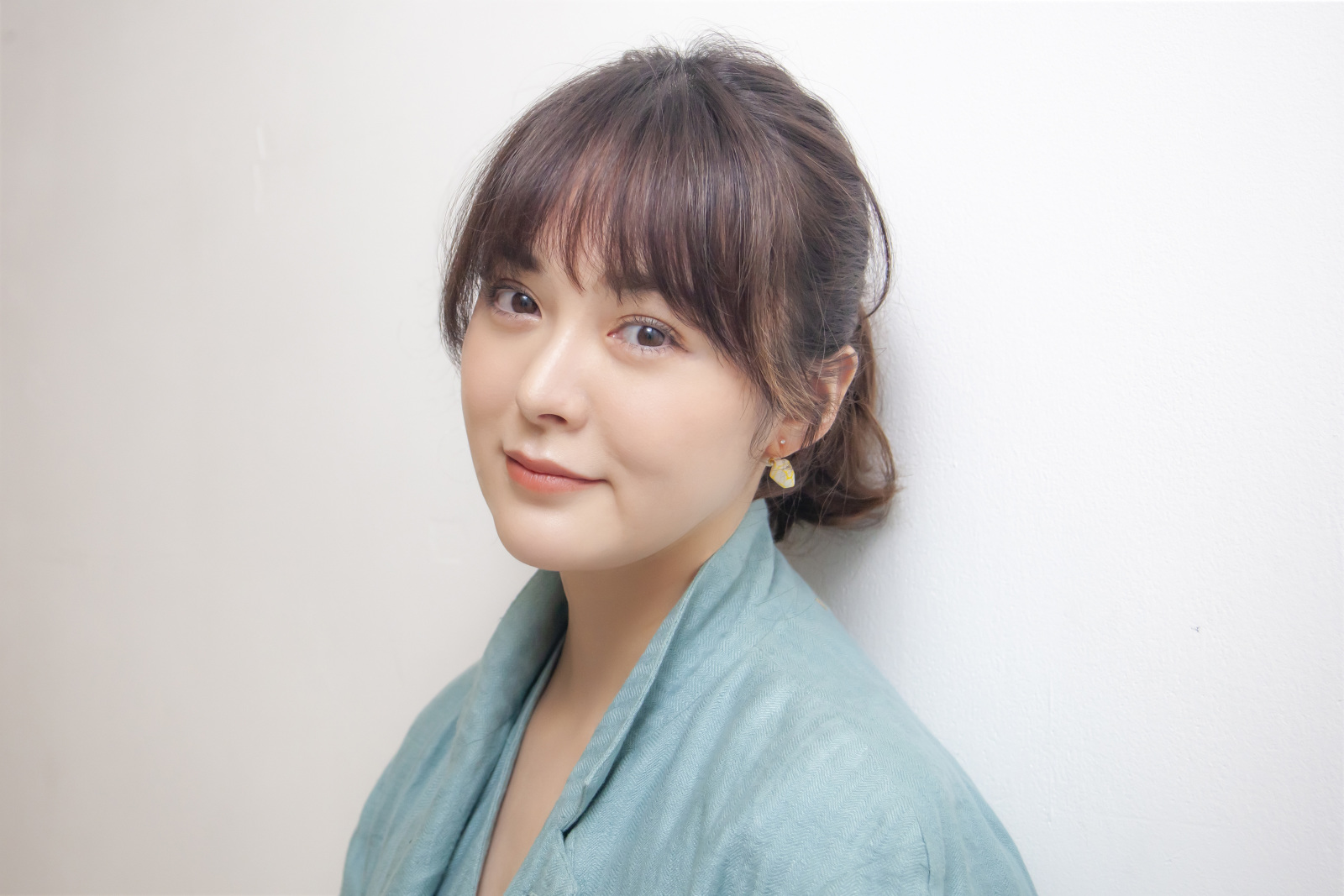 貫地谷しほり  モデルプレス 貫地谷しほりさんインタビュー「認知症に寄り添う側の心構えを教えられた」