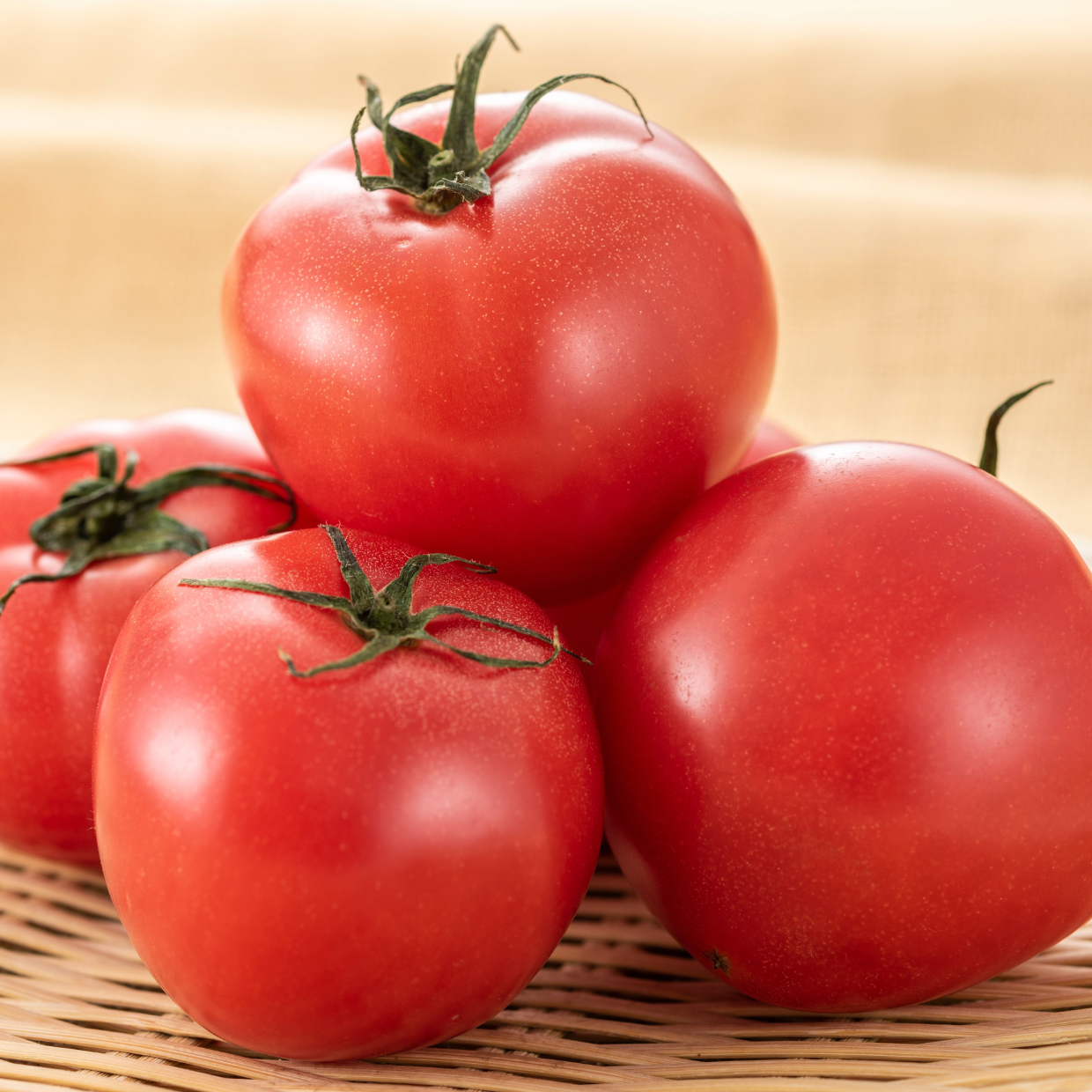  「トマト」は生のままじゃもったいない！栄養をムダなく摂取する”トマトの賢い食べ方” 