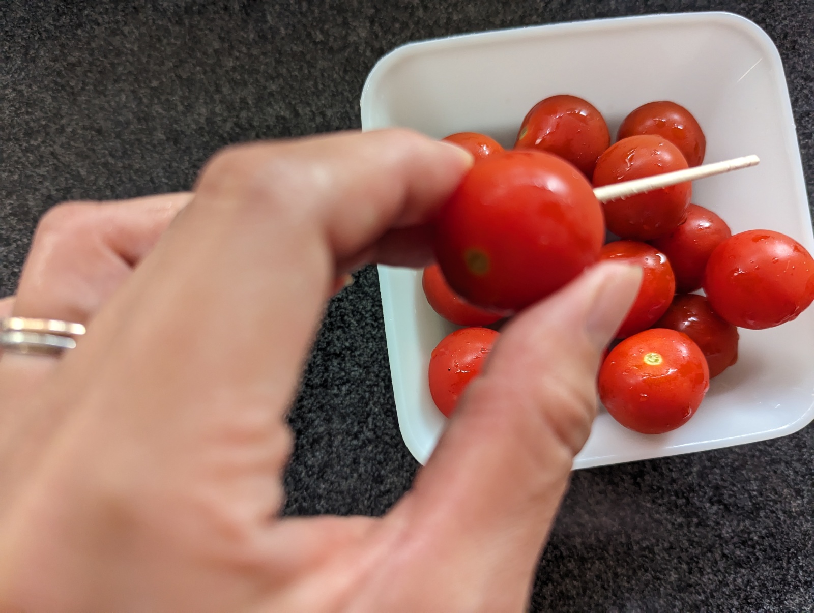 ミニトマト」がフルーツくらいおいしい…。箸が止まらなくなる“ミニ