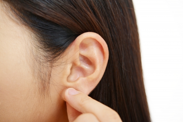 自律神経を整えるために耳マッサージも効果的