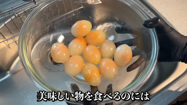 殻をむいた卵