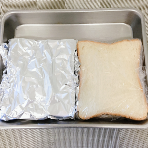 食パン「ラップ」と「アルミホイル」で冷凍。焼いたときの味と食感に“驚きの差”