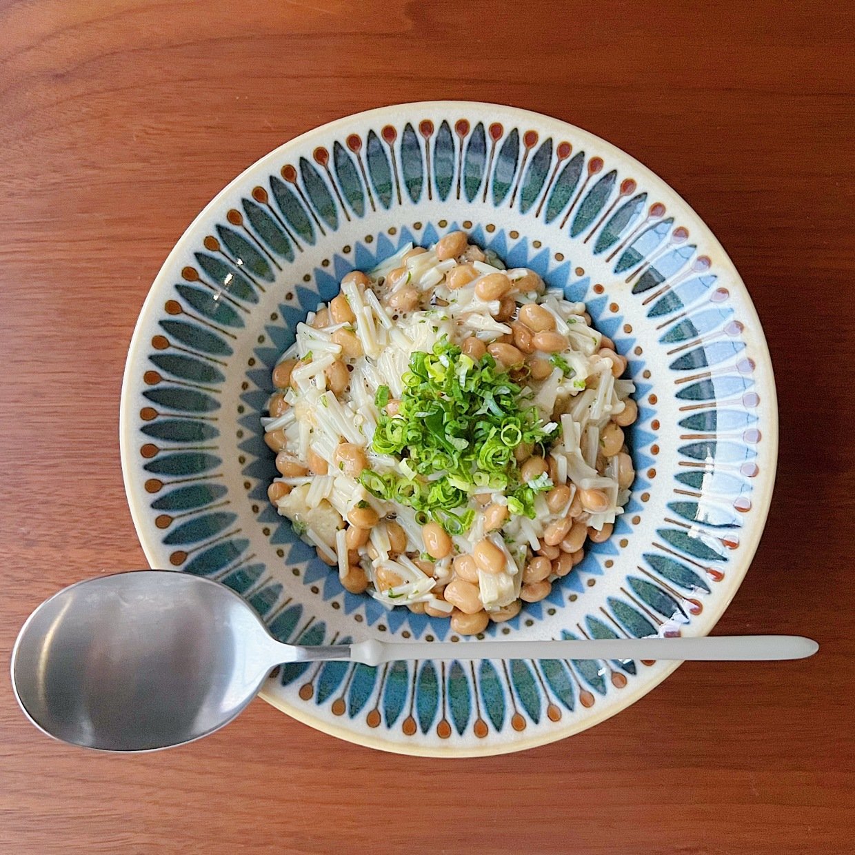  「納豆」と一緒に食べると“腸がよろこぶ”2つの食材とは？ 