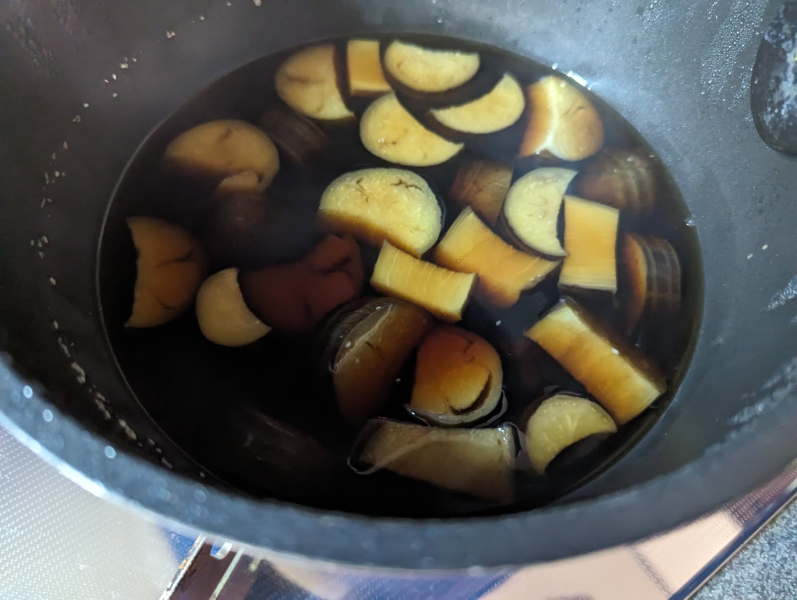 とろとろの煮汁までおいしい…。「なす」と「厚揚げ」でつくる“ボリューム満点おかず”